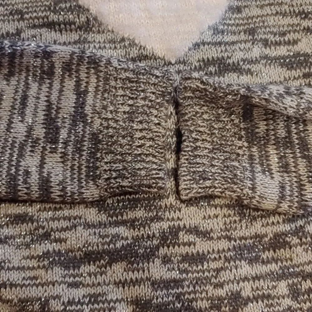 Crazy 8s Heart Sweater size 5/6
